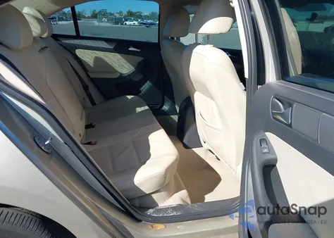 2015 Volkswagen Jetta 1.8T Se из США, поврежденный, VIN 3VWD17AJ7FM238509